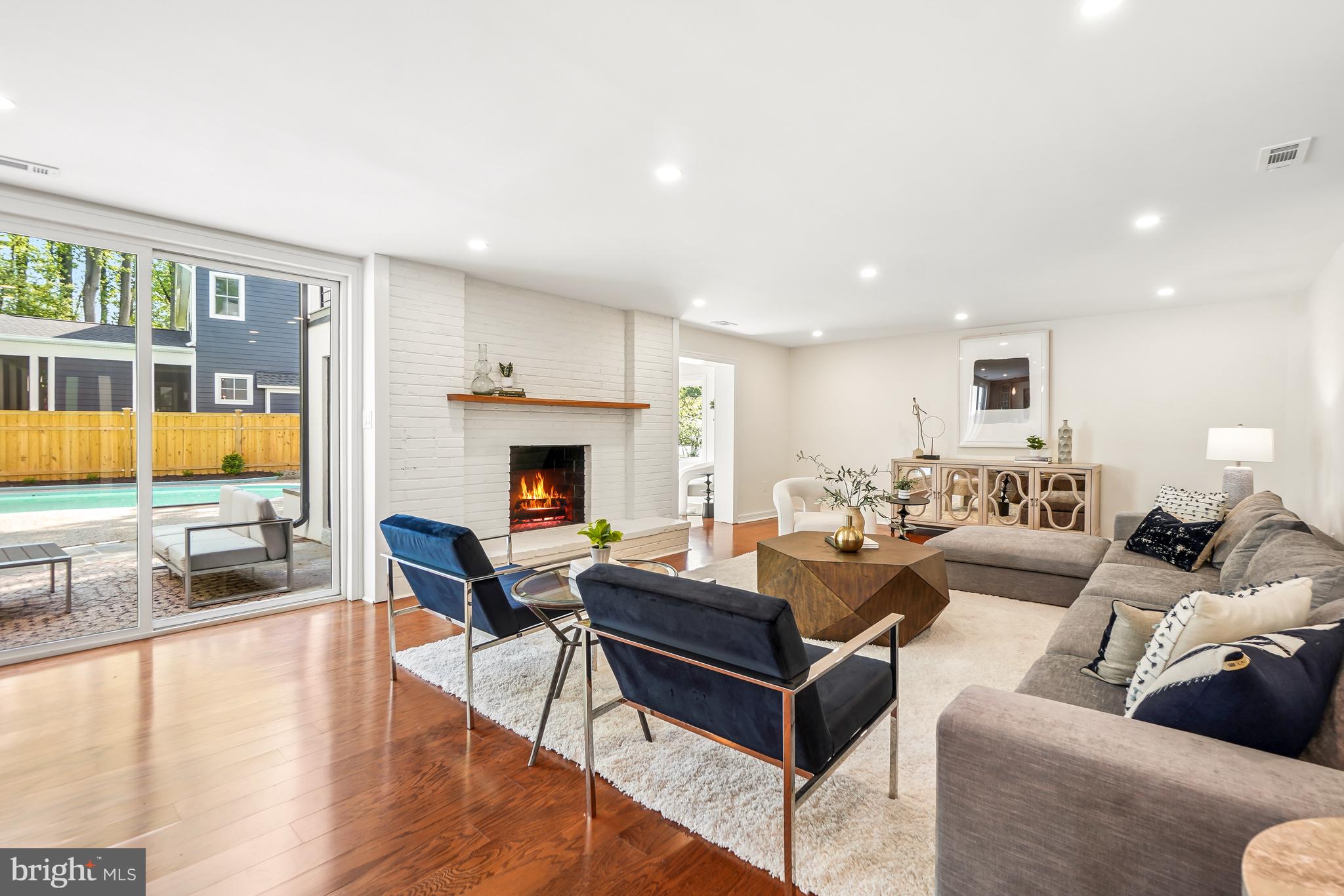 KENWOOD PARK - Residential
