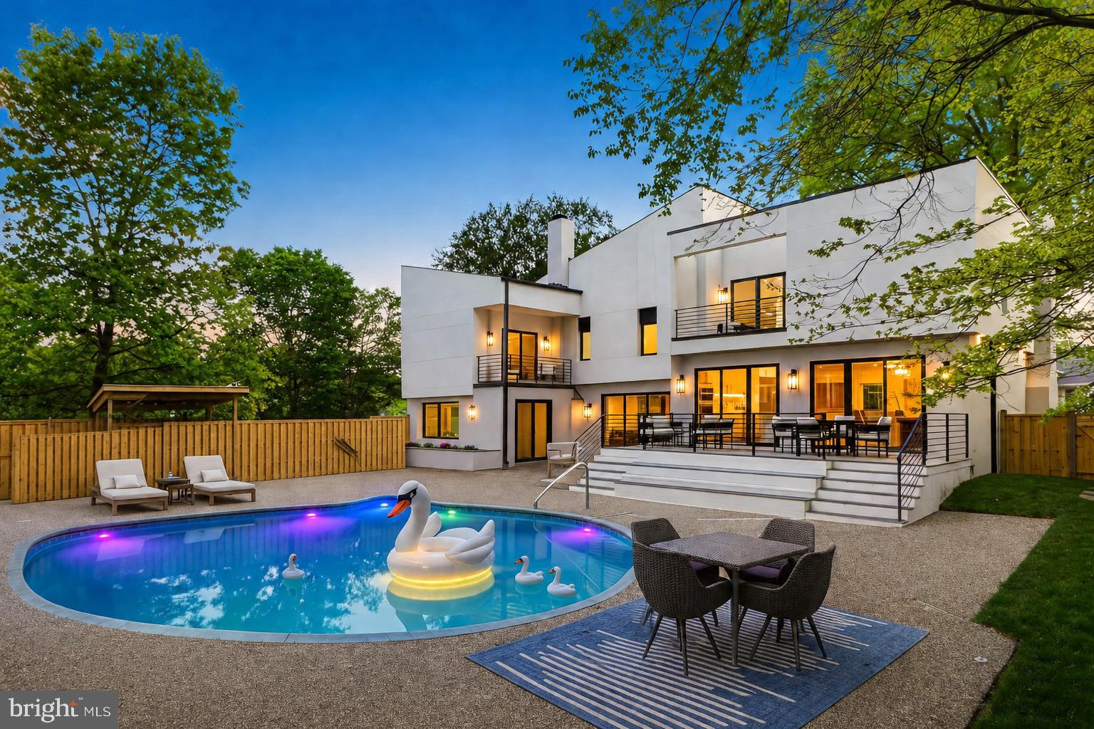 KENWOOD PARK - Residential