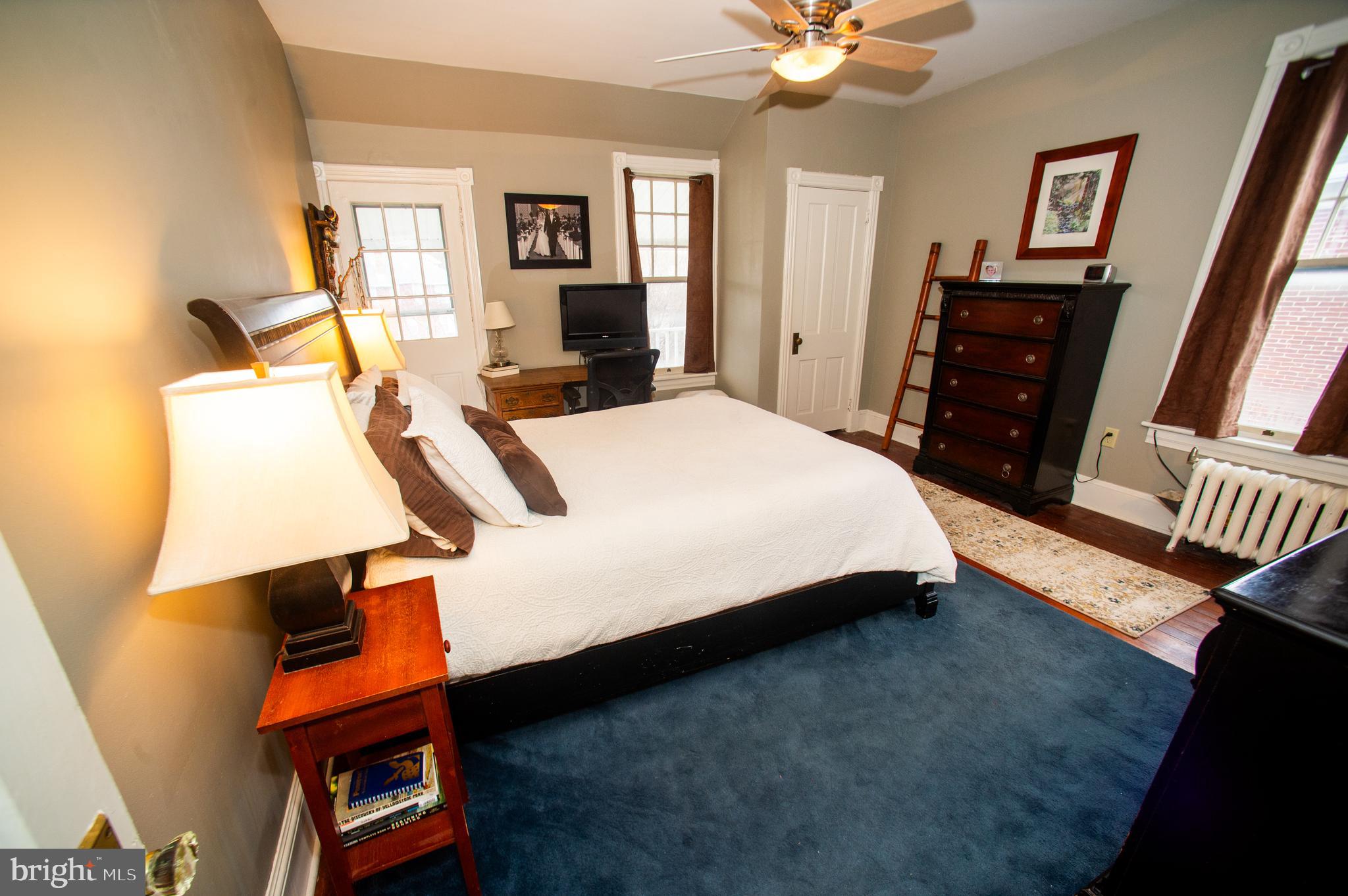 NORTH END - Residential