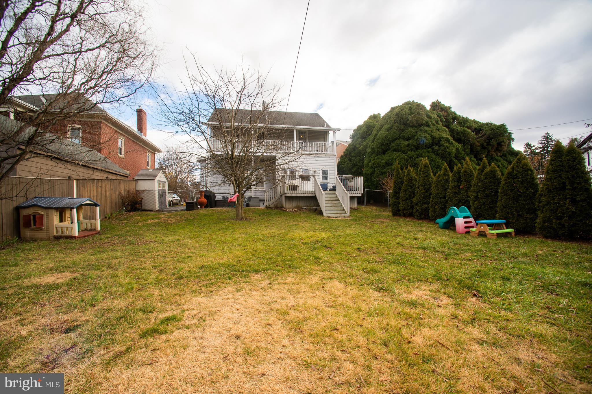 NORTH END - Residential