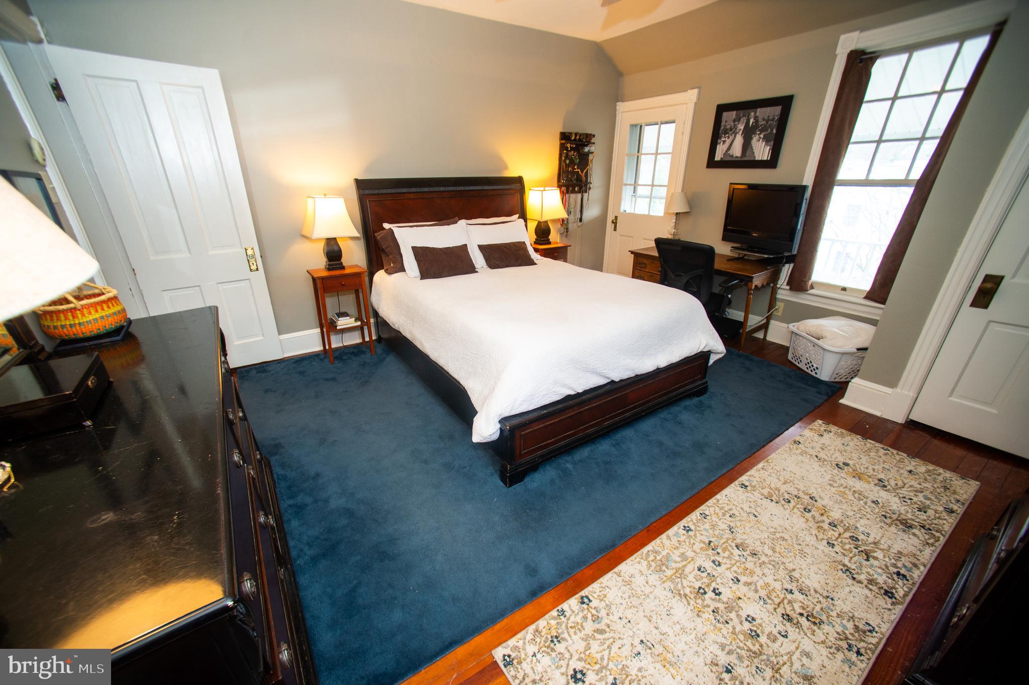 NORTH END - Residential