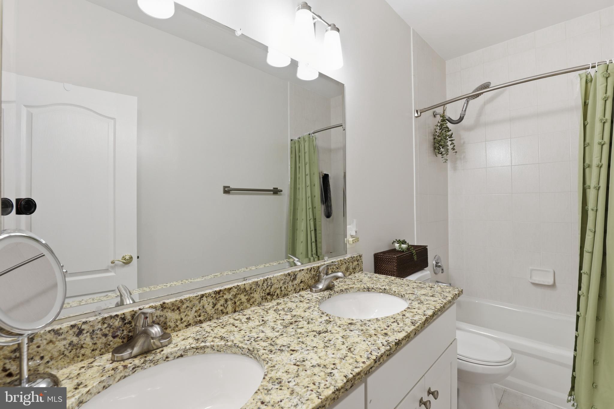 POTOMAC FALLS - Residential