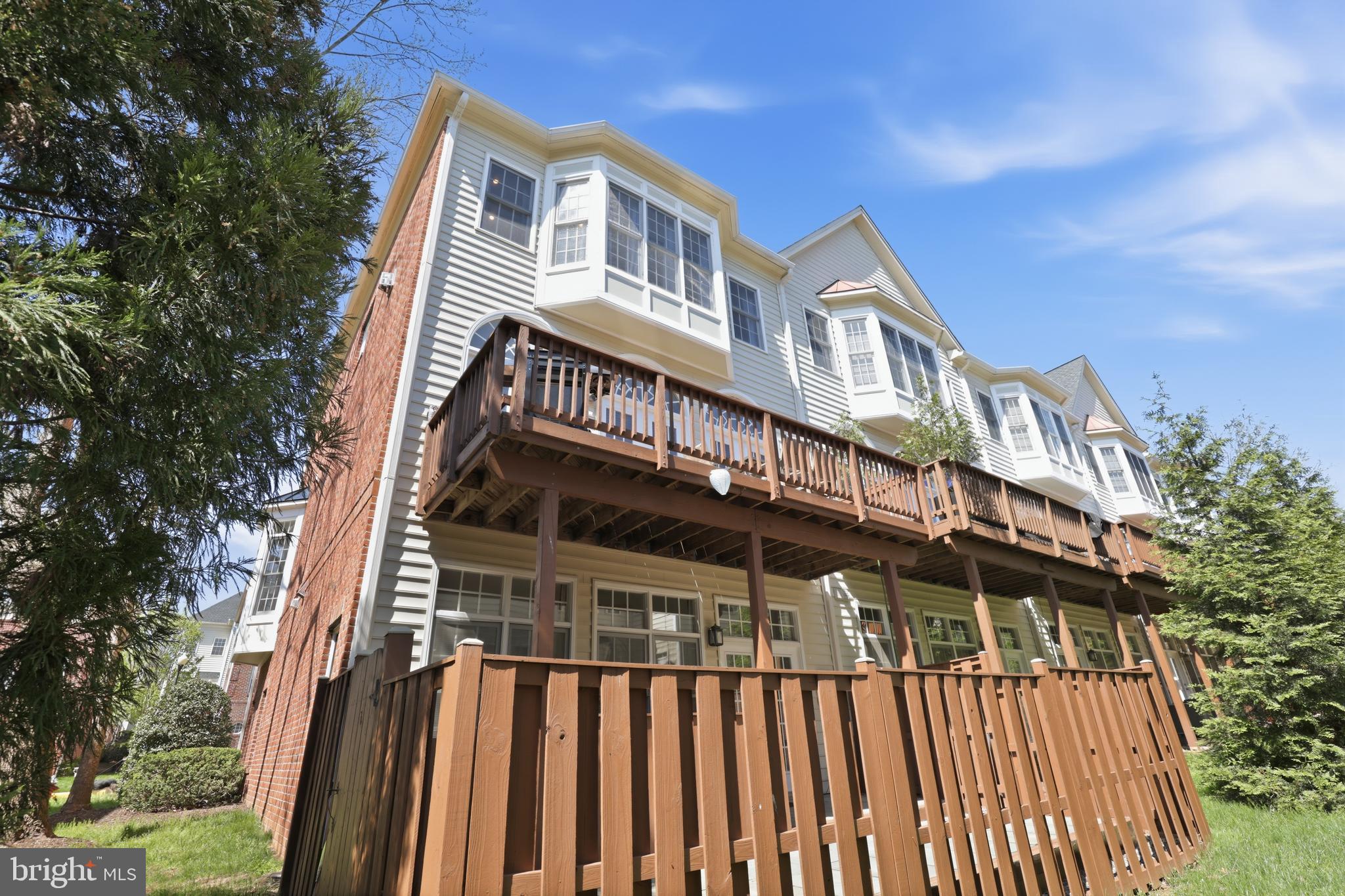 POTOMAC FALLS - Residential