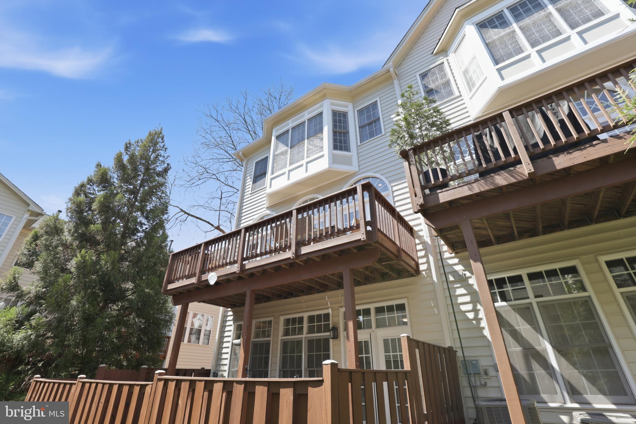 POTOMAC FALLS - Residential