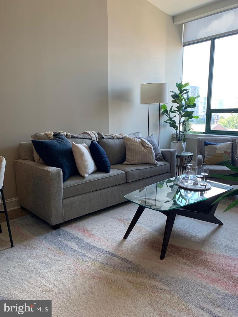 LOGAN SQUARE - Residential Lease