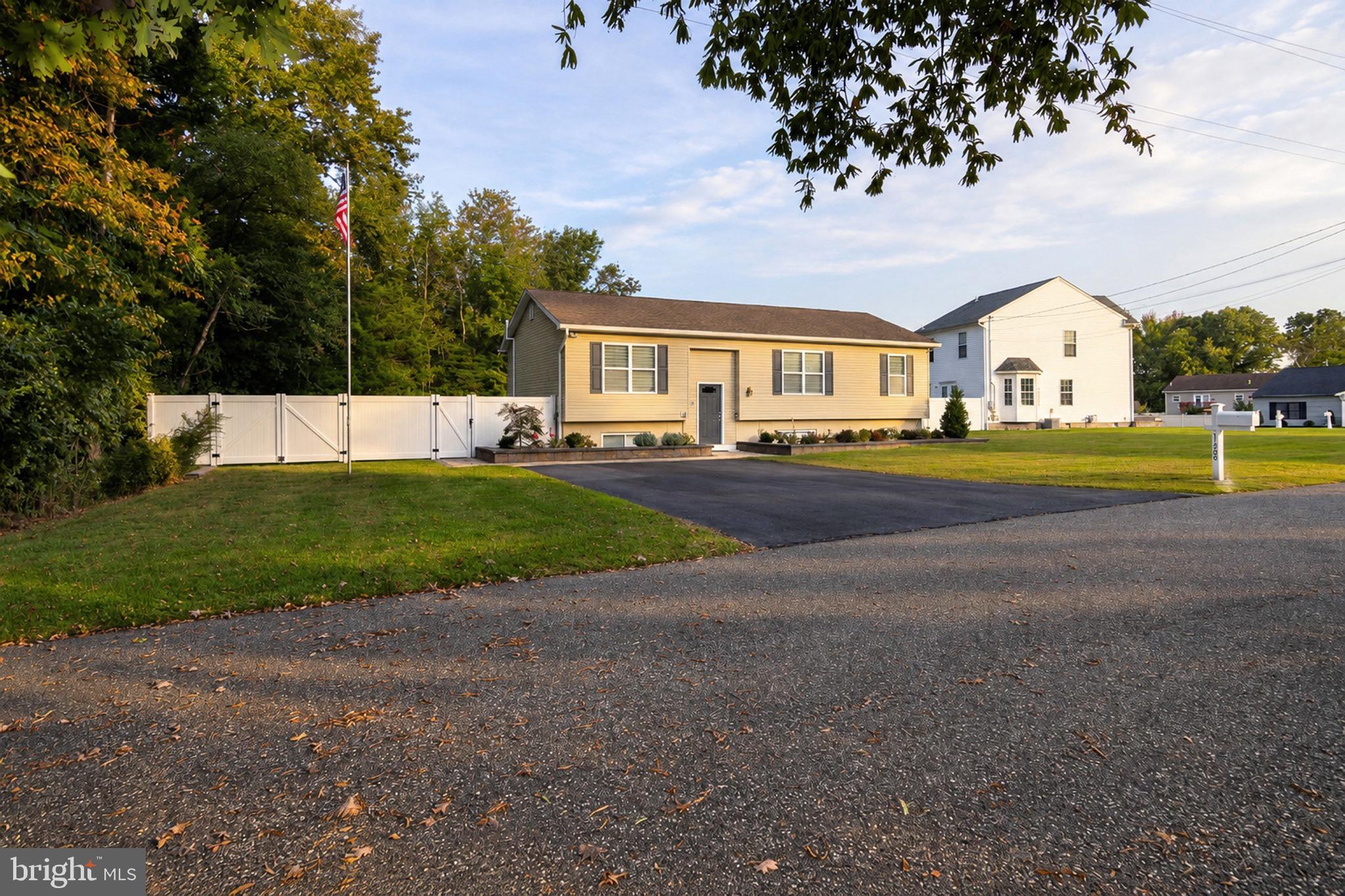 1128 S MALLARD ROAD