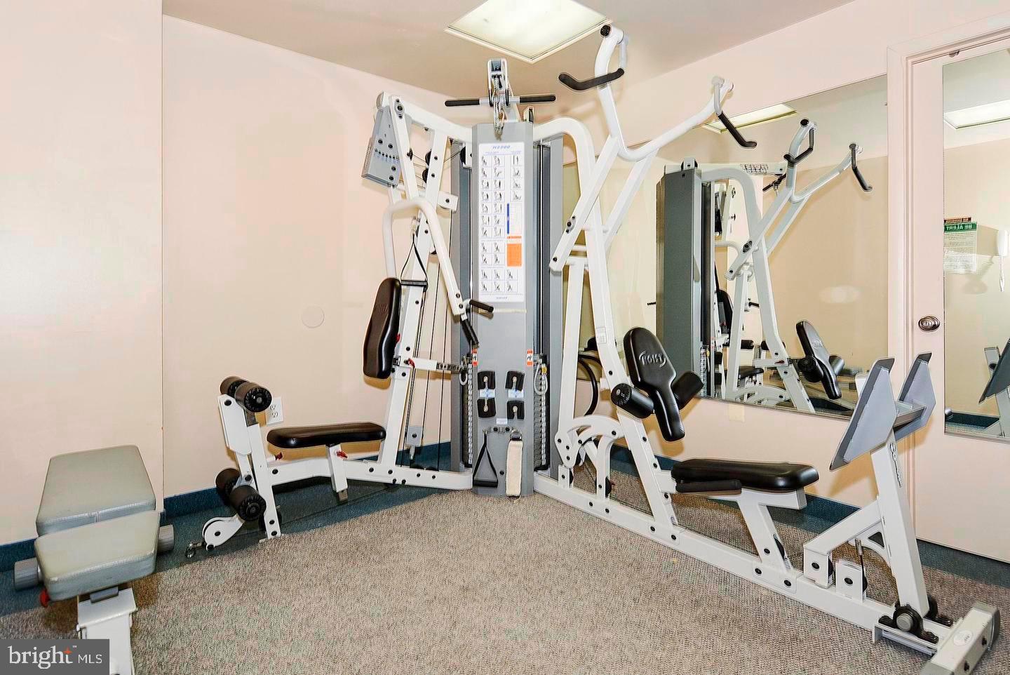 WESTLAKE PARK - Residential Lease