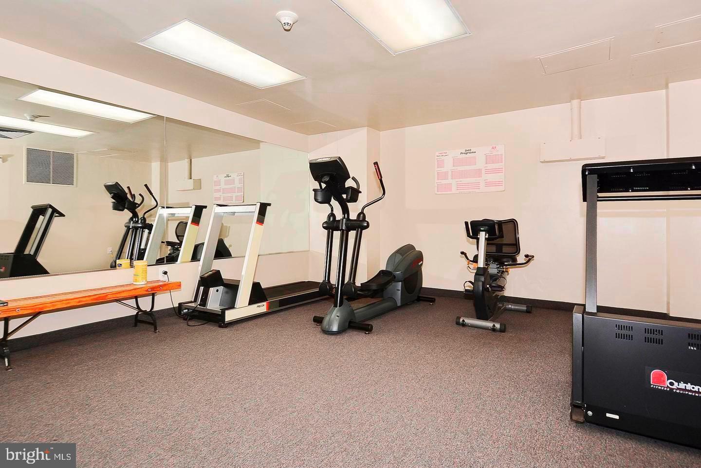 WESTLAKE PARK - Residential Lease