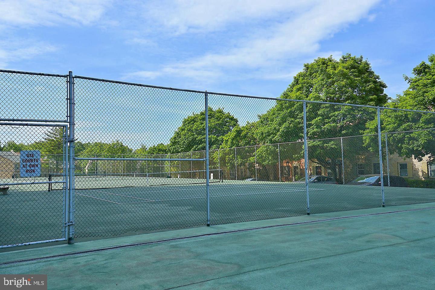 WESTLAKE PARK - Residential Lease