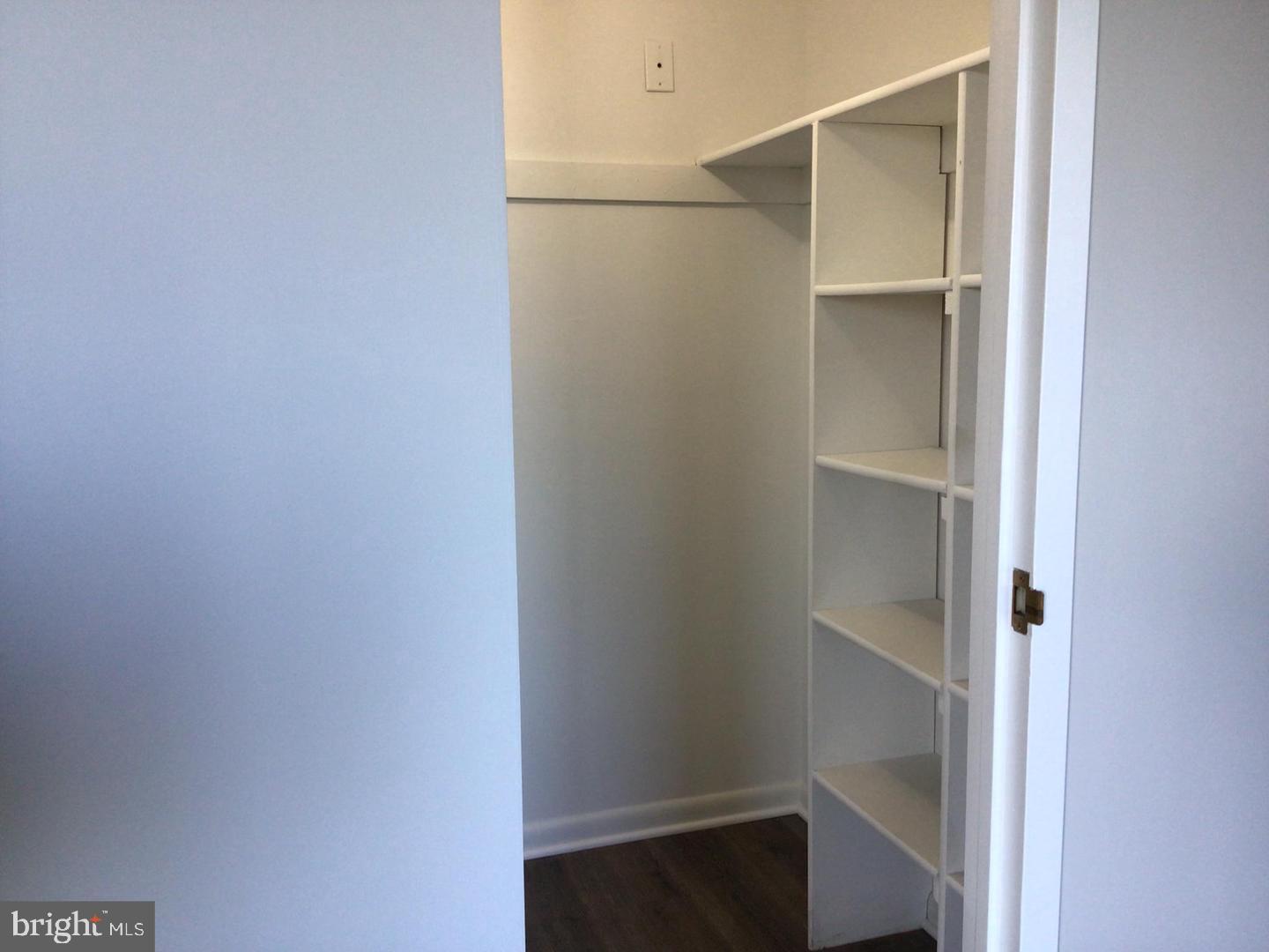 WESTLAKE PARK - Residential Lease