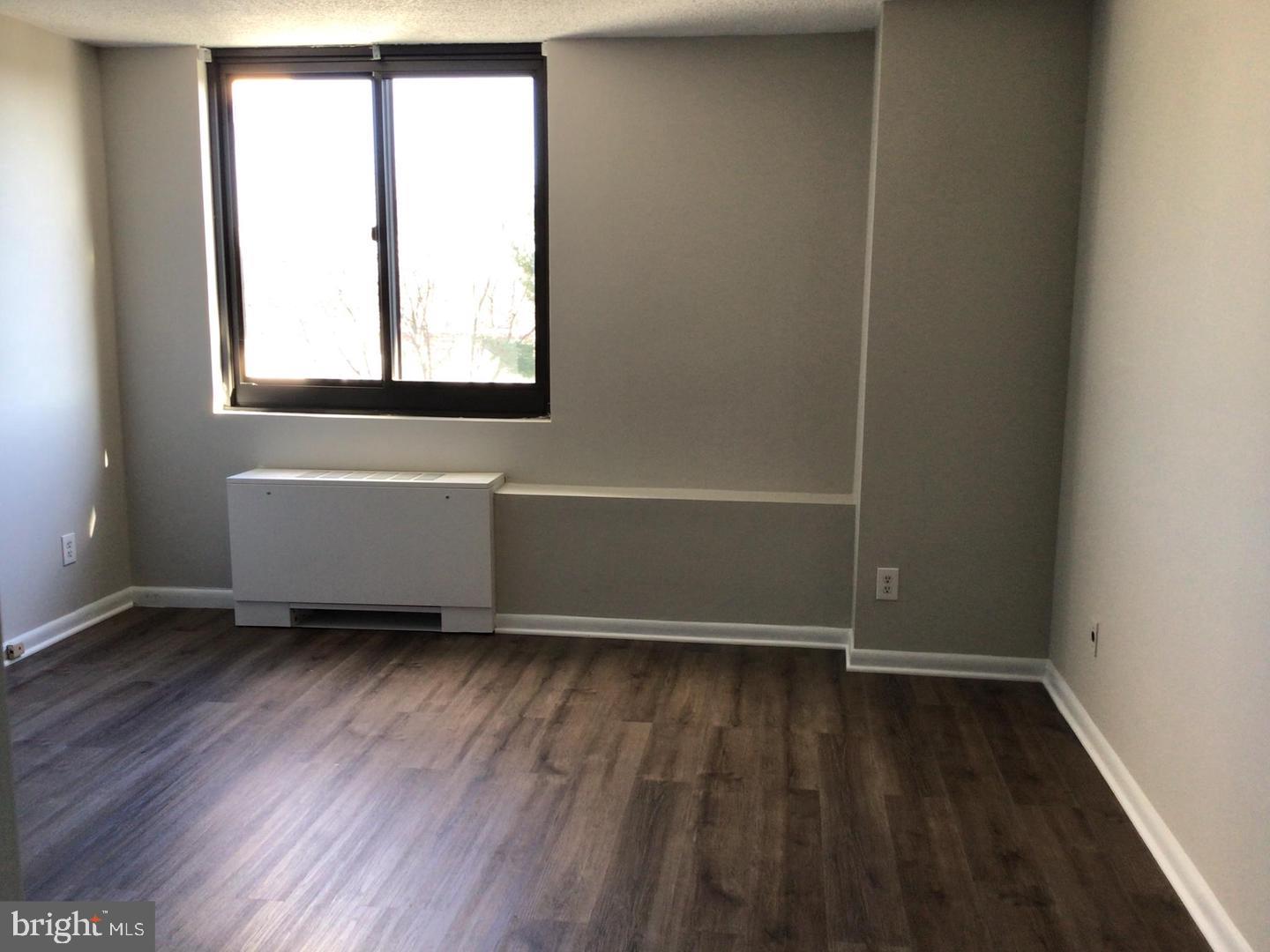 WESTLAKE PARK - Residential Lease