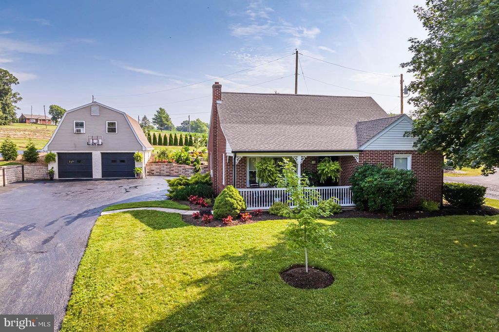 Photo of 407 PLEASANT VALLEY RD, DENVER, PA 17517 (MLS # PALA2037952)