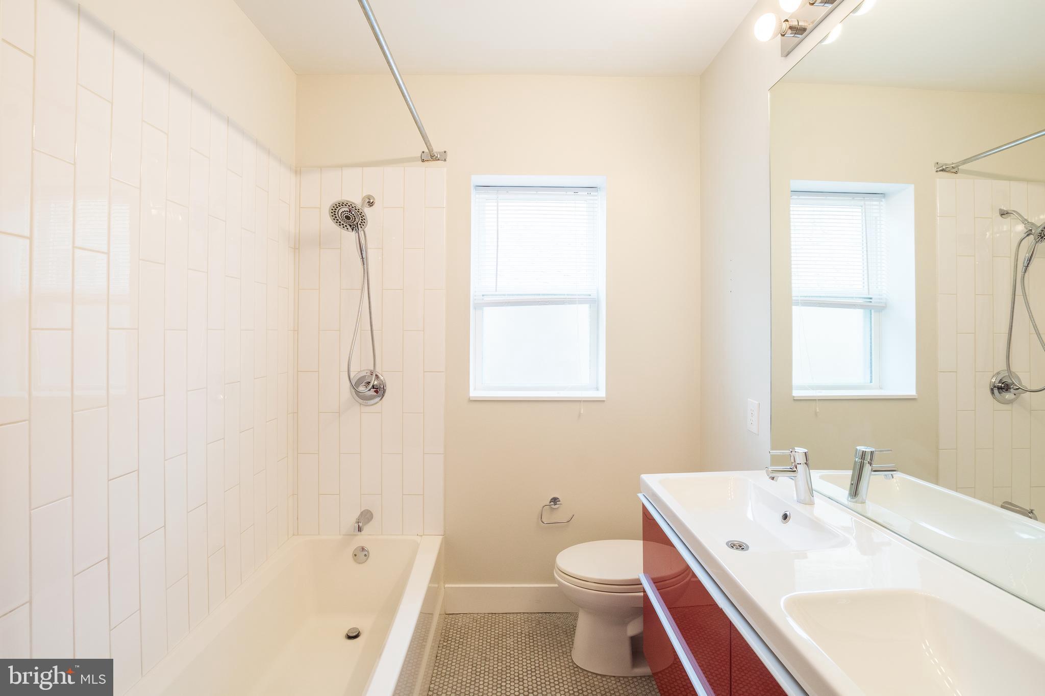 GRADUATE HOSPITAL - Residential Lease