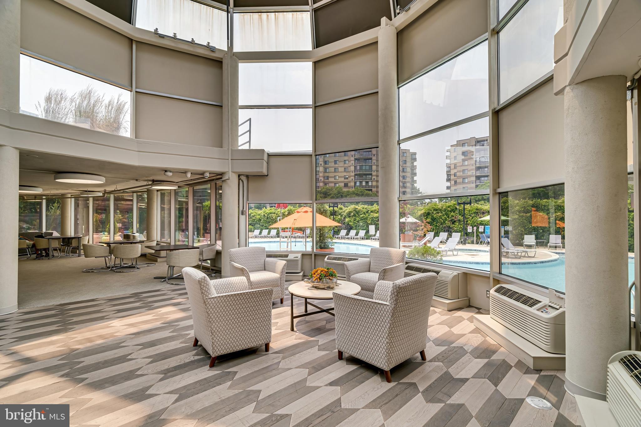 ROTONDA - Residential