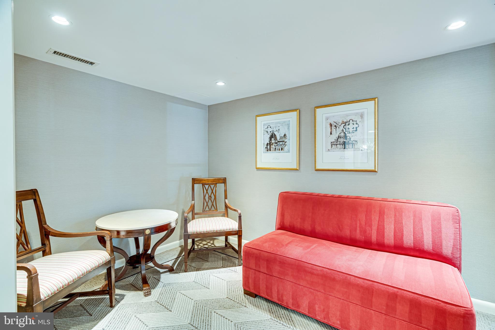 ROTONDA - Residential