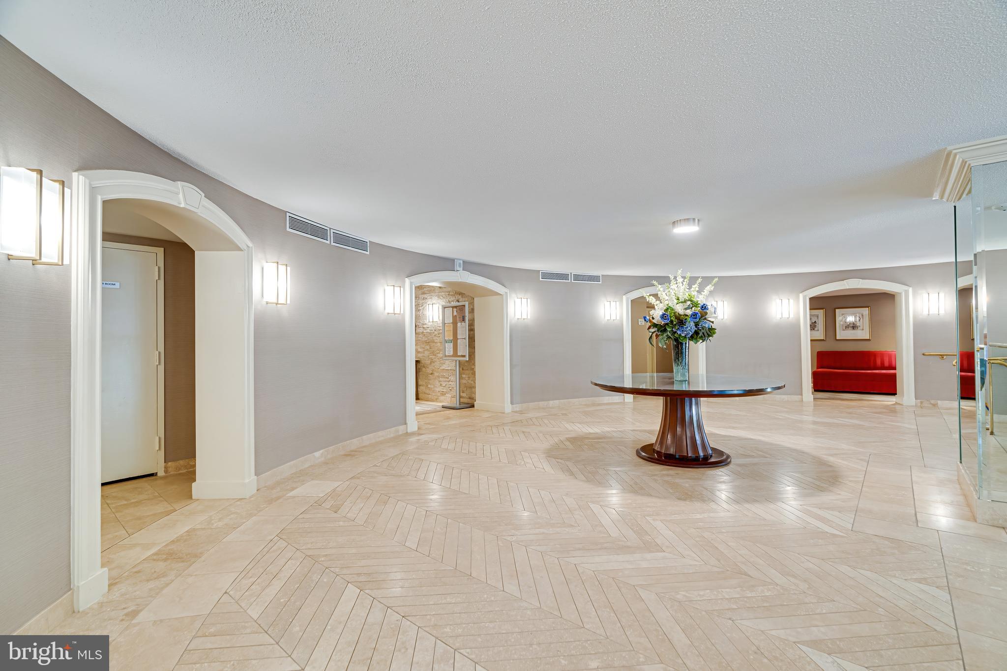 ROTONDA - Residential