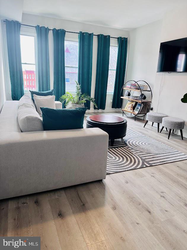 HARLEM PARK - Residential Lease