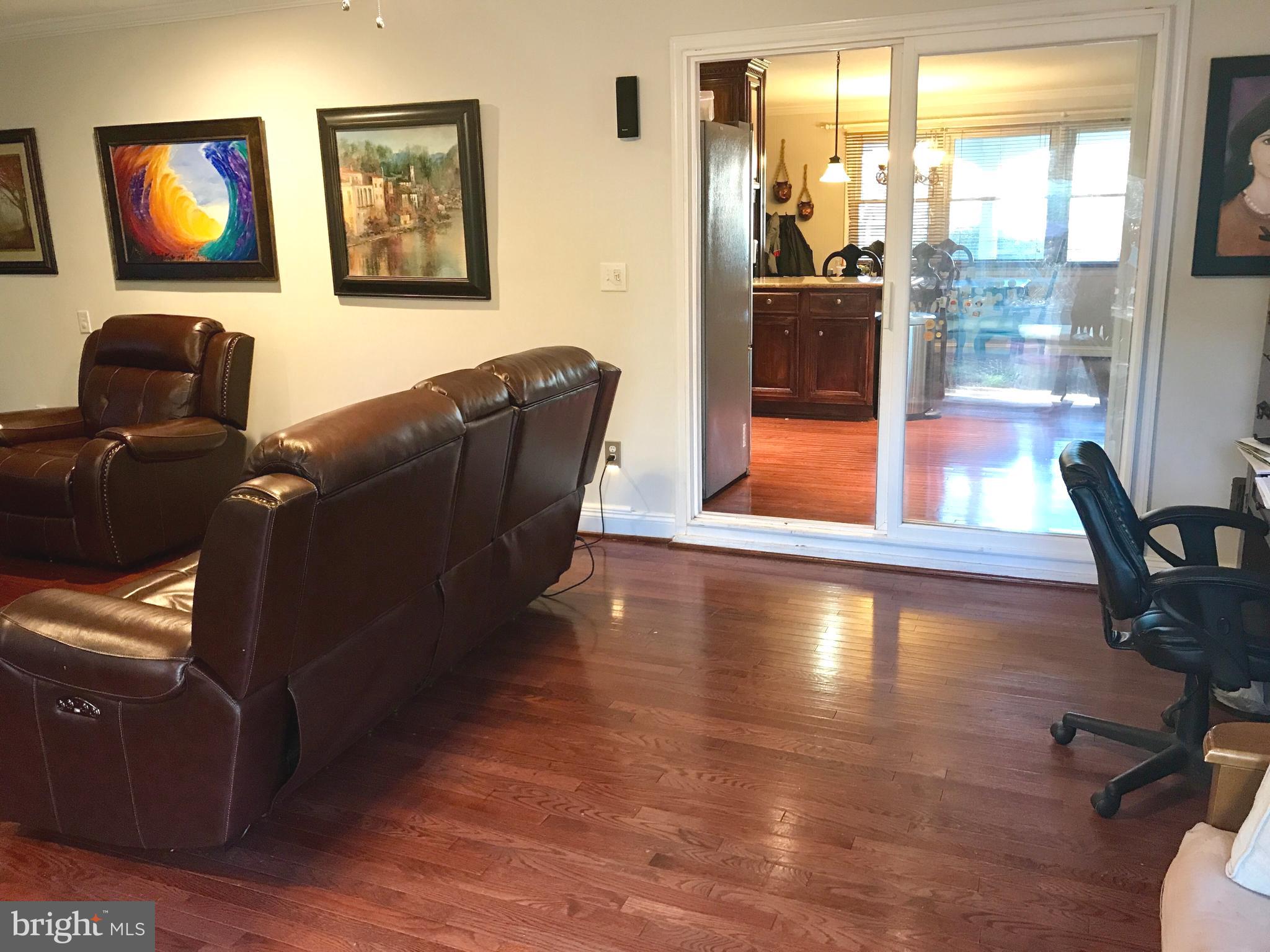 BROOKFIELD - Residential