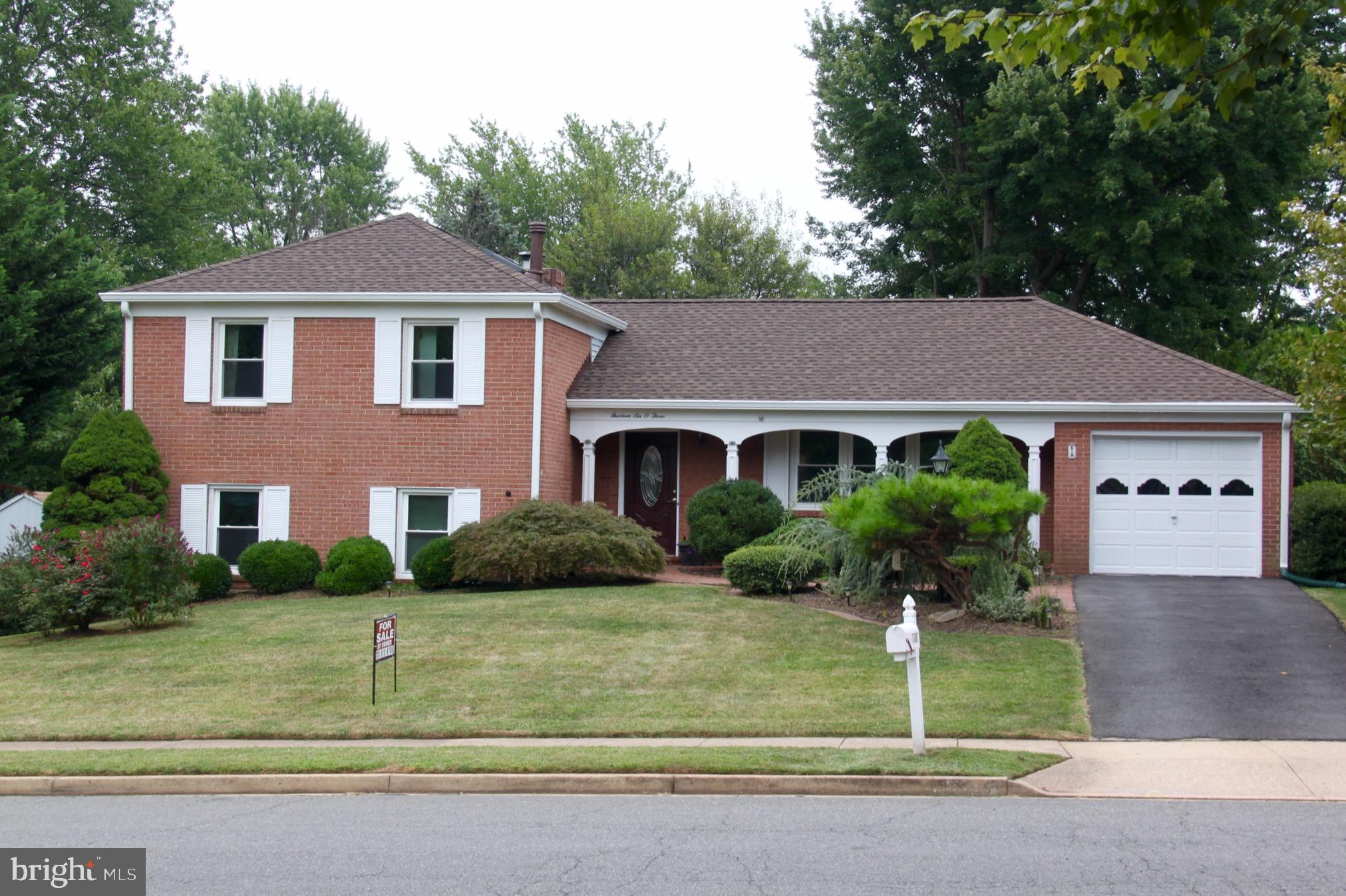 BROOKFIELD - Residential