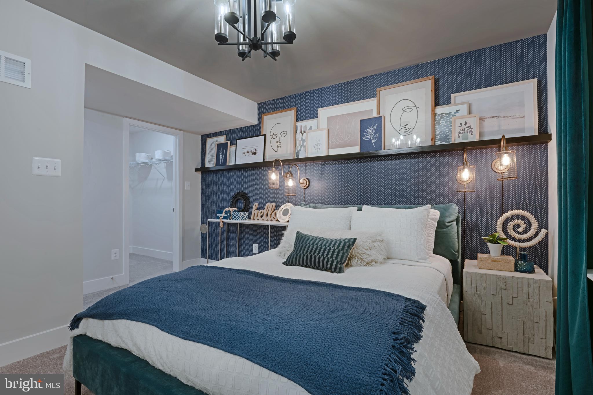 ST. CHARLES - Residential