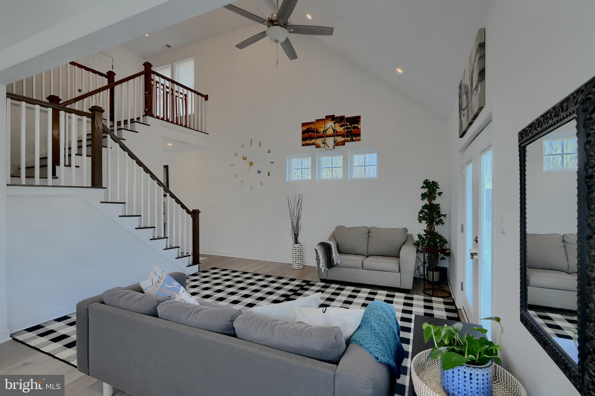 LINDEN HILLS - Residential