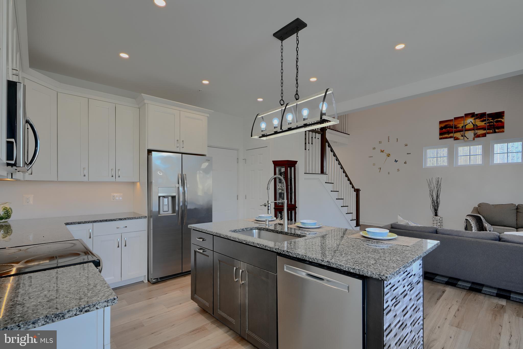 LINDEN HILLS - Residential