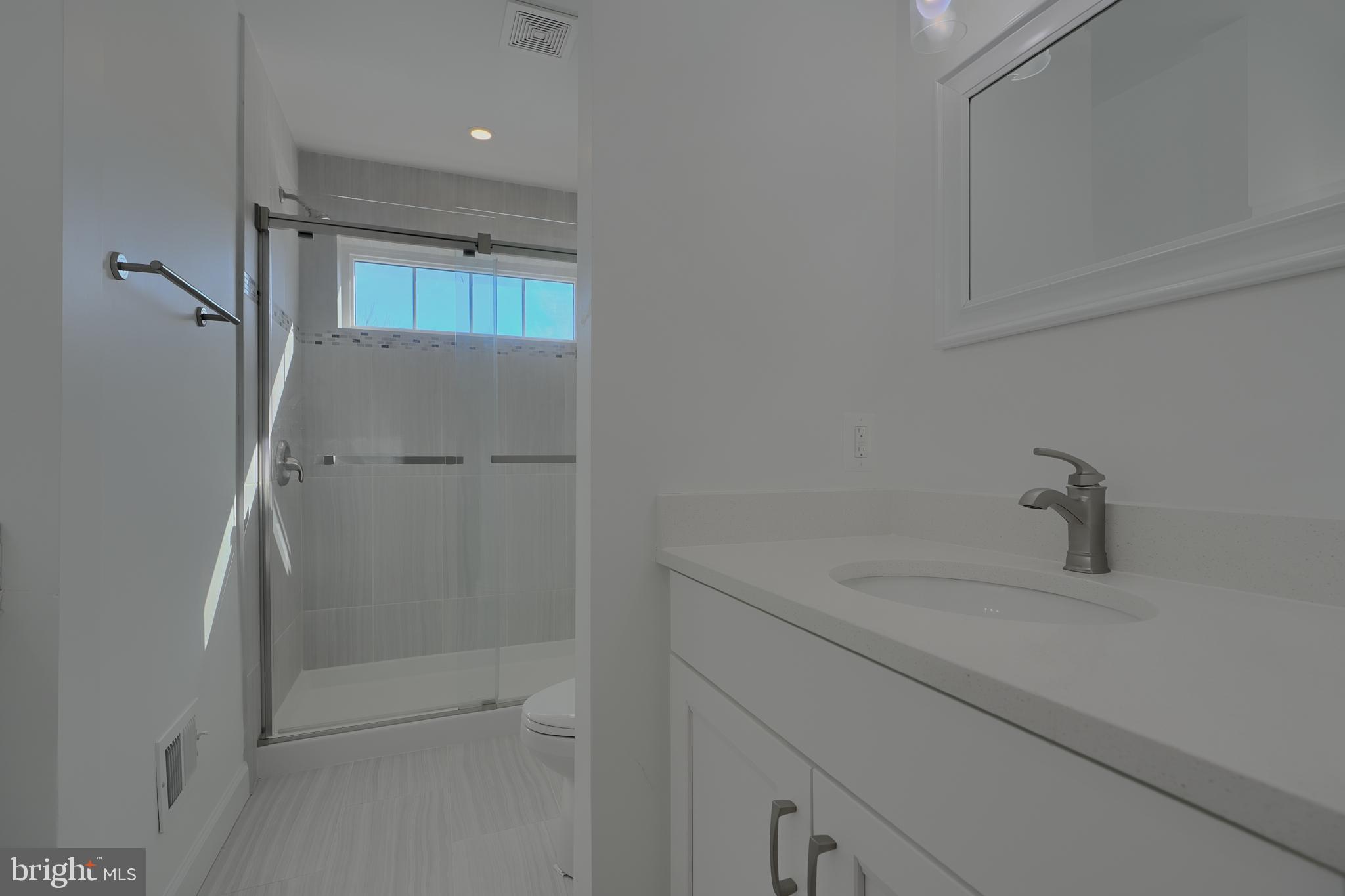 LINDEN HILLS - Residential