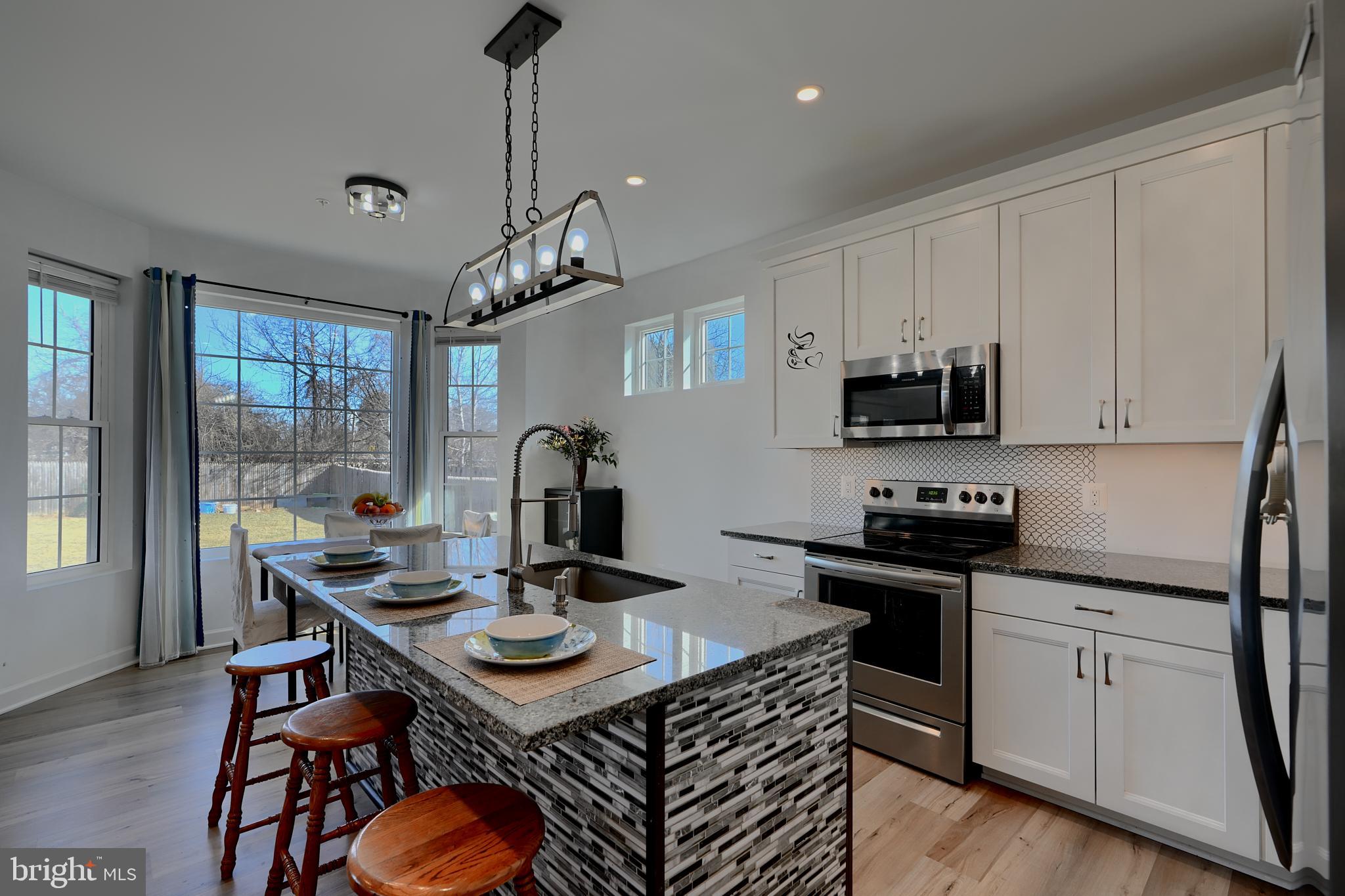 LINDEN HILLS - Residential