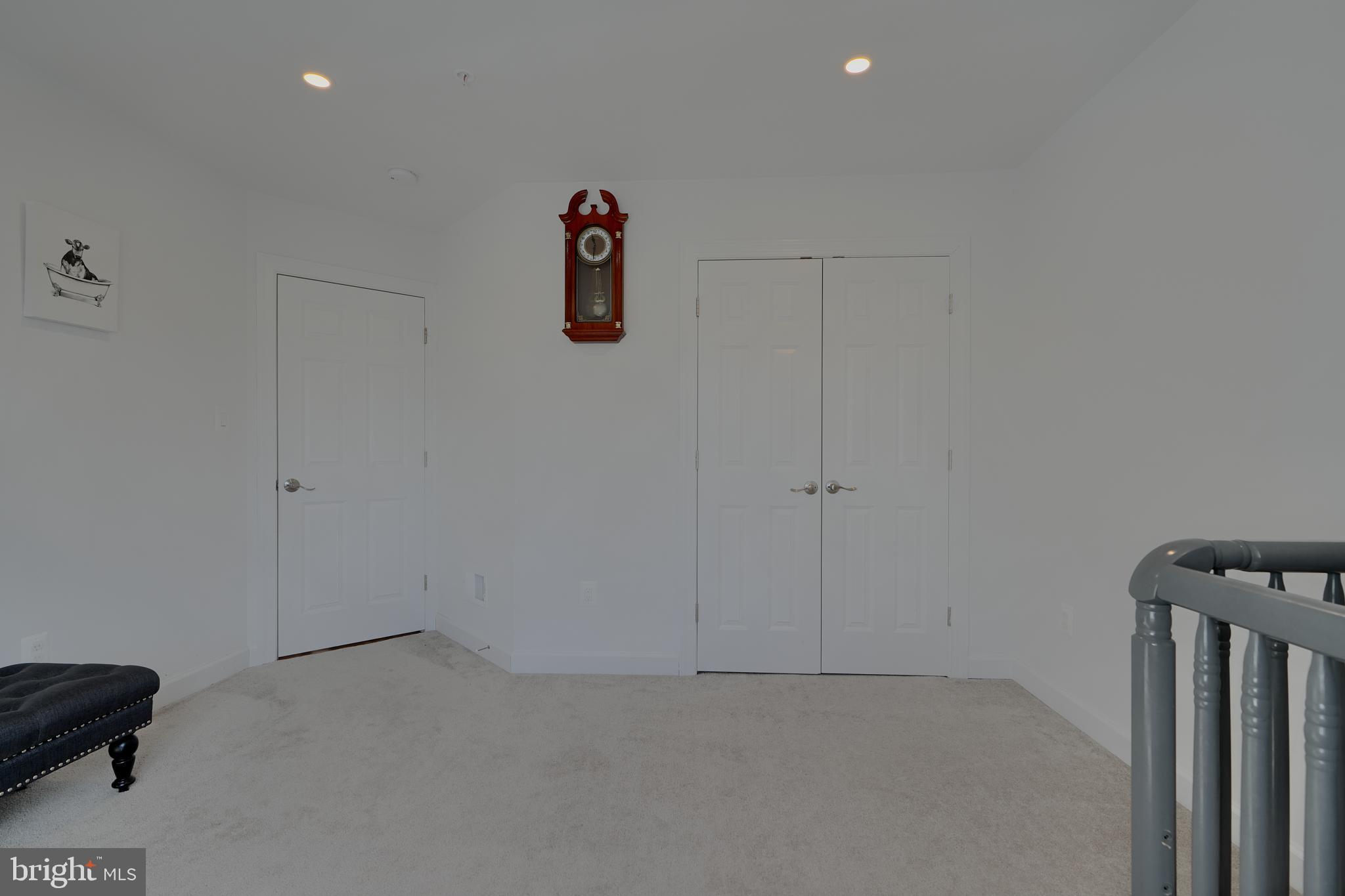 LINDEN HILLS - Residential