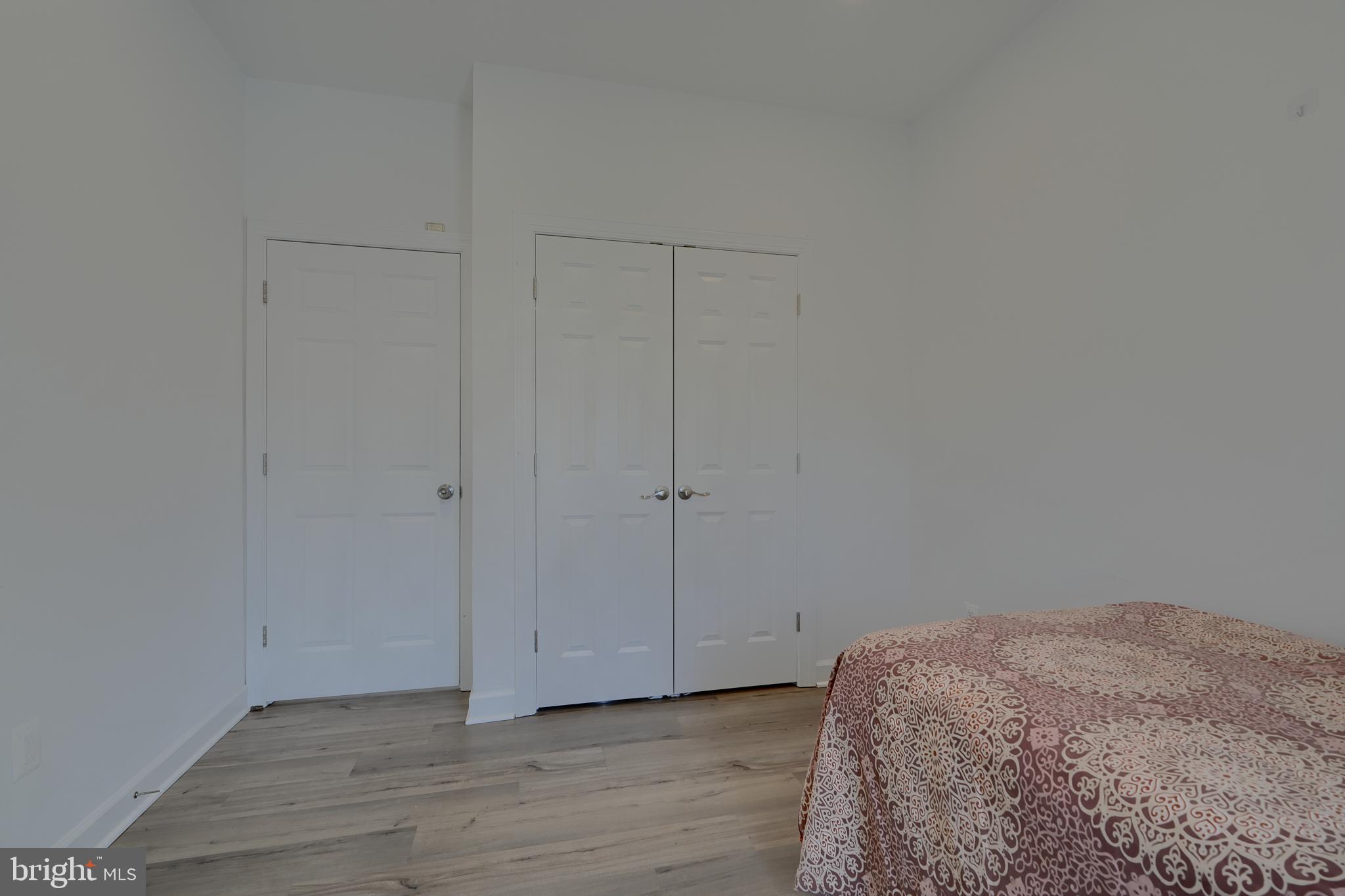 LINDEN HILLS - Residential