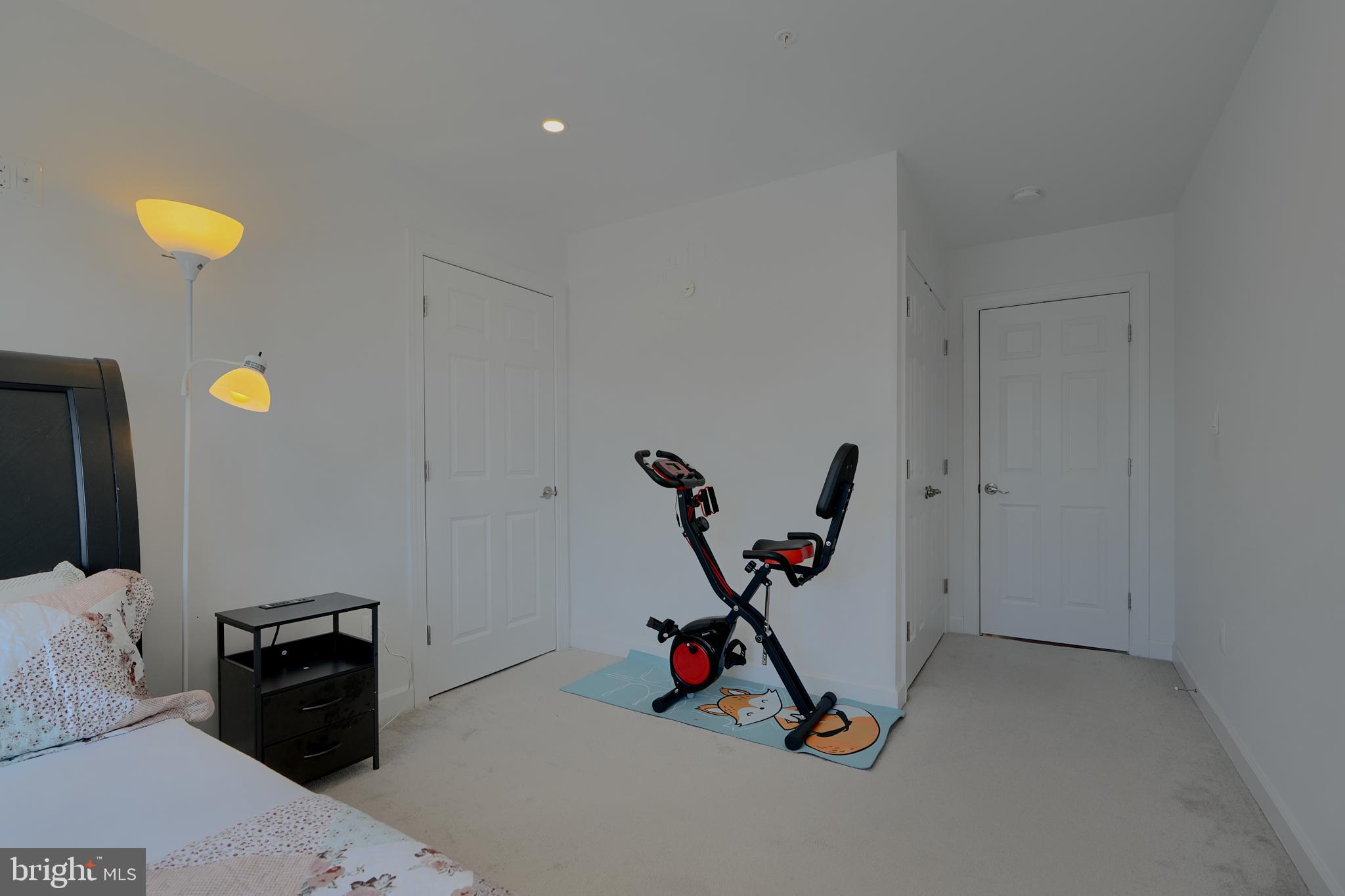 LINDEN HILLS - Residential