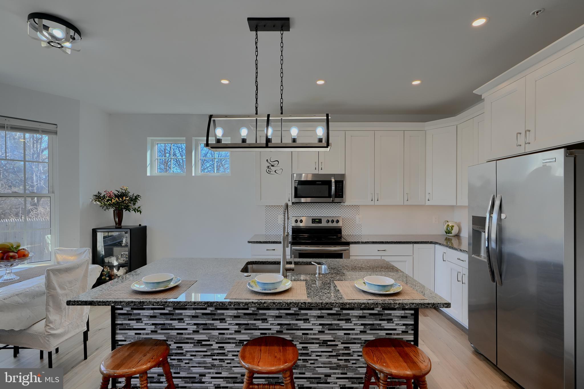 LINDEN HILLS - Residential