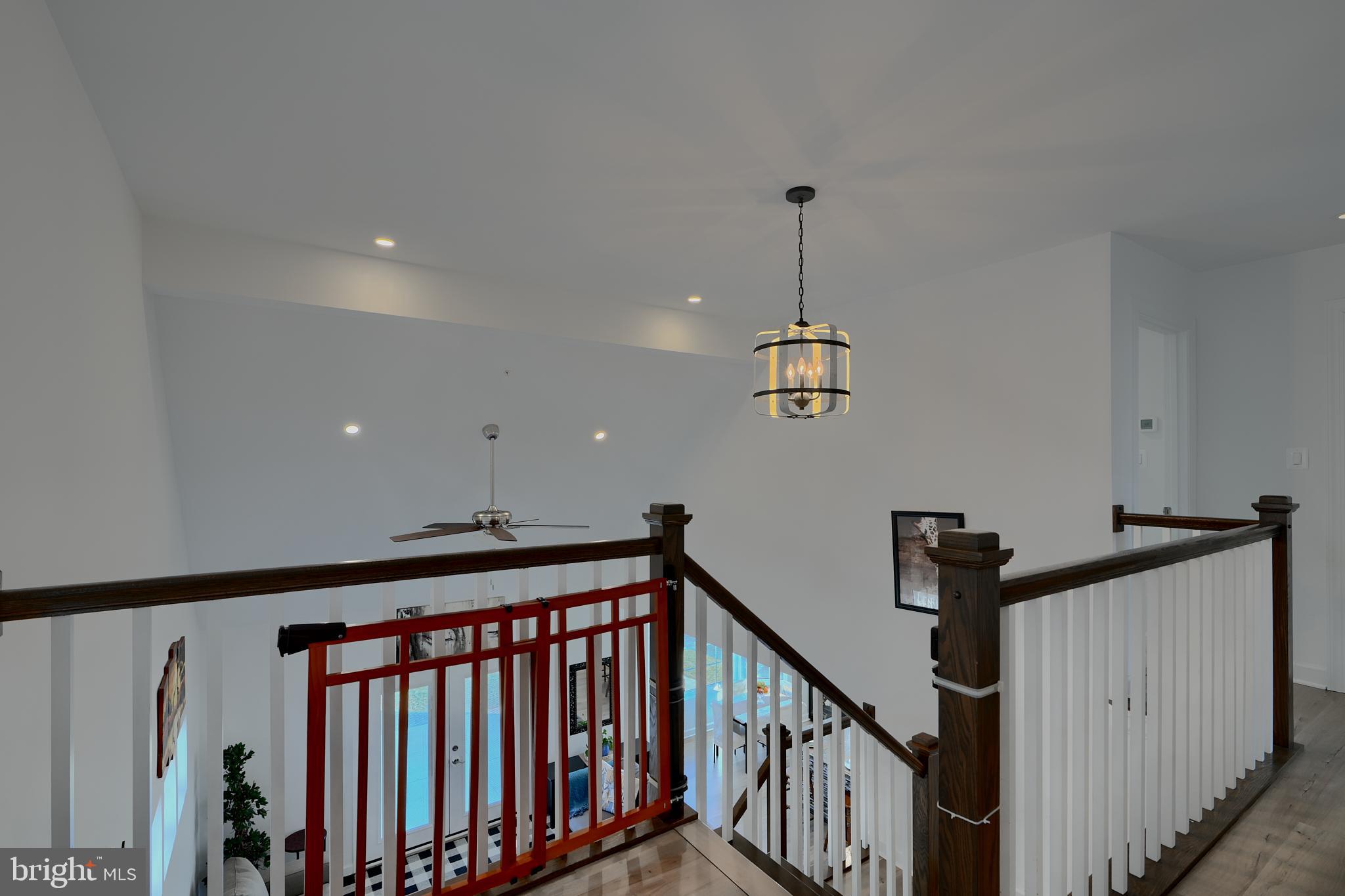 LINDEN HILLS - Residential