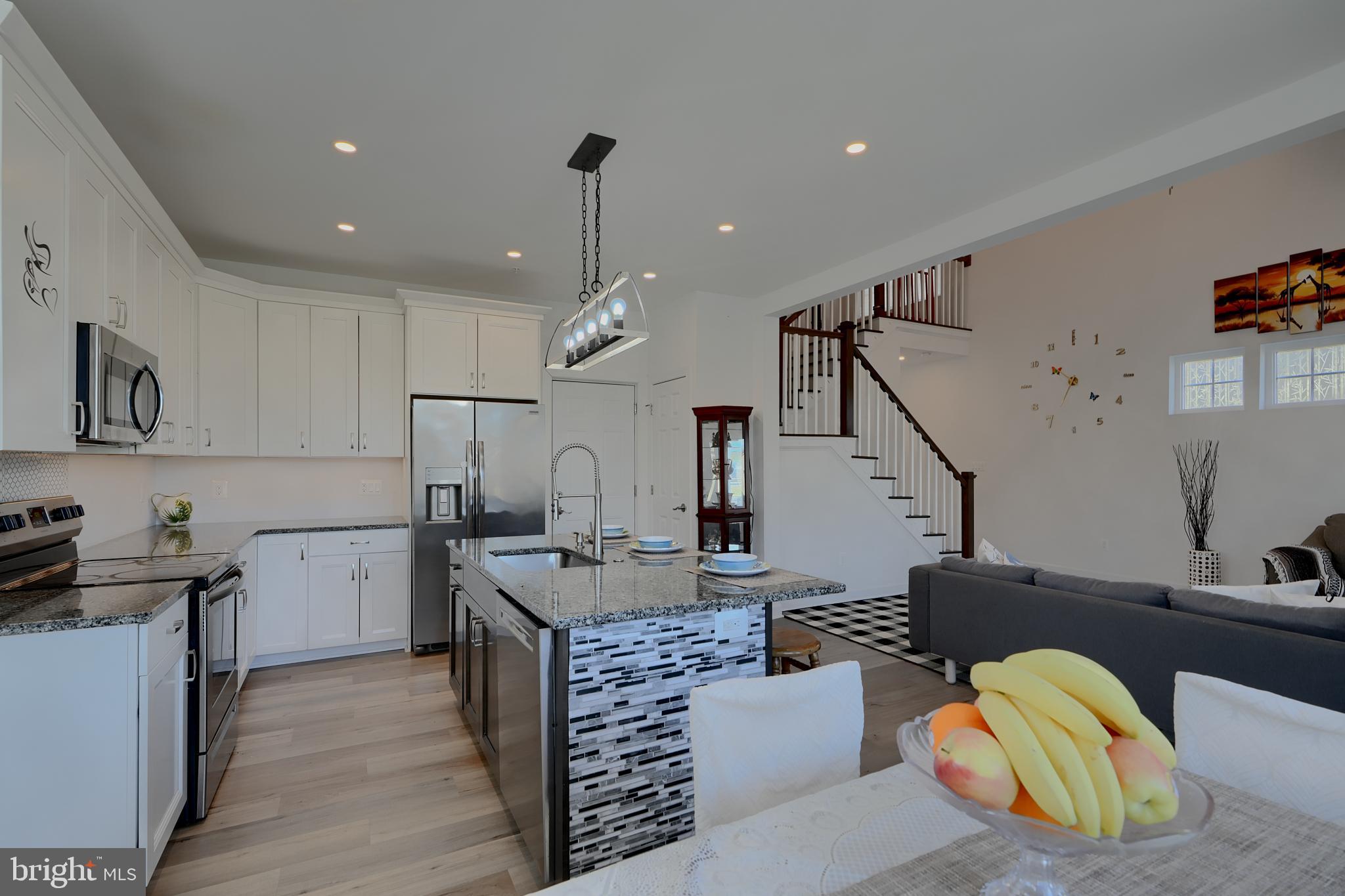 LINDEN HILLS - Residential