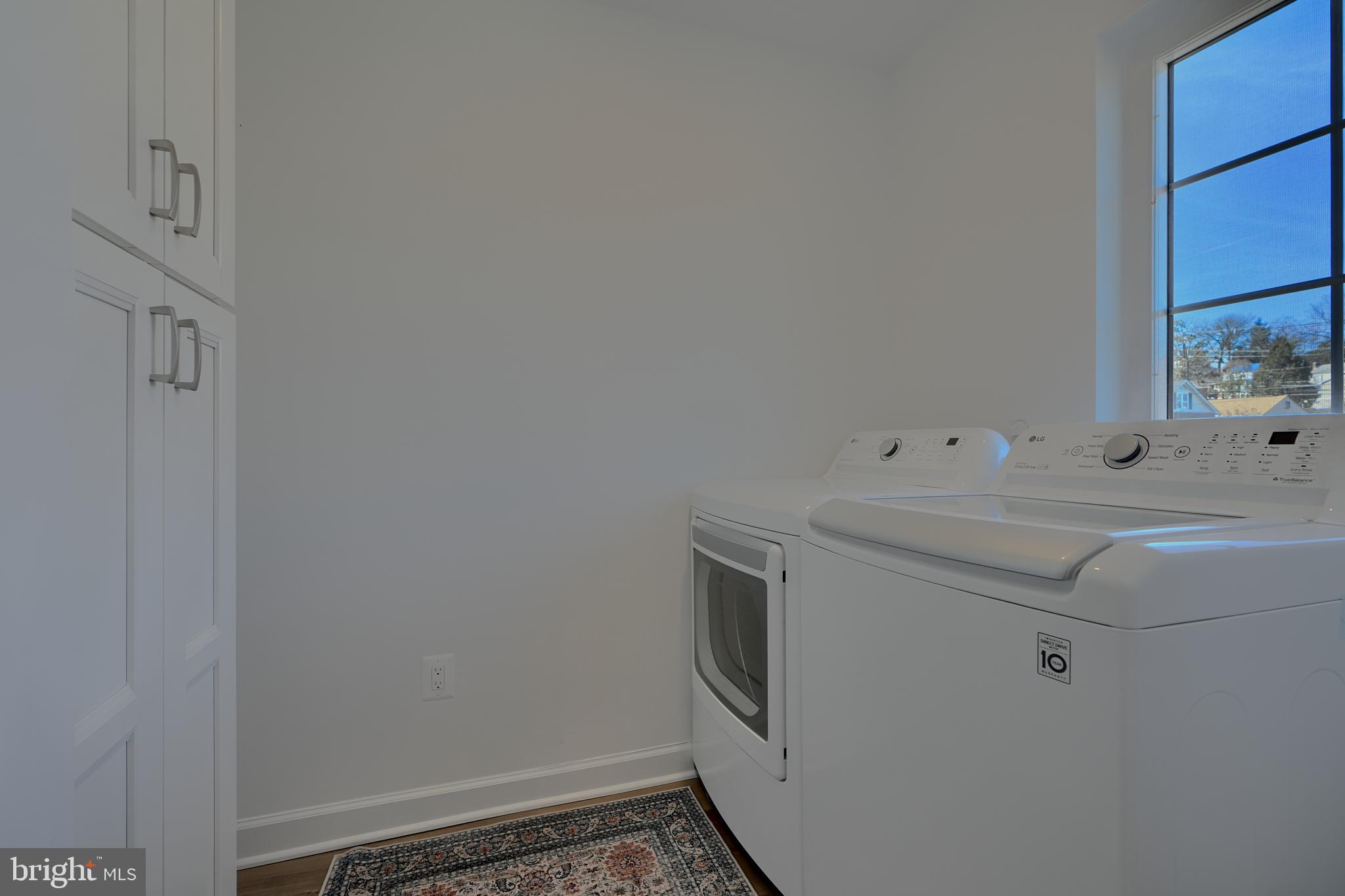 LINDEN HILLS - Residential