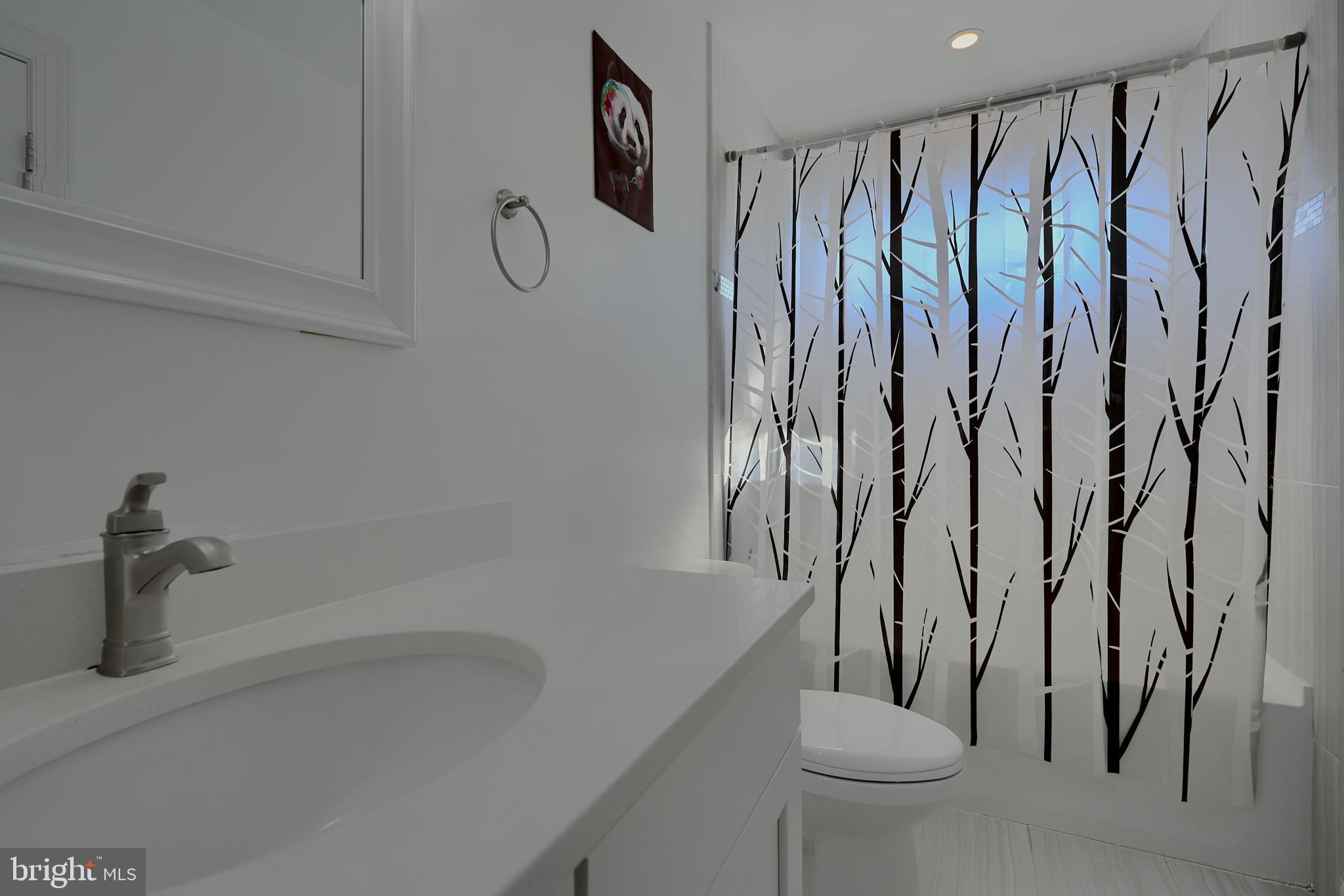 LINDEN HILLS - Residential