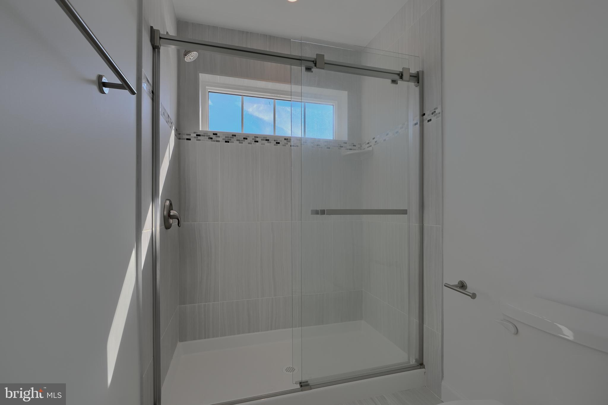 LINDEN HILLS - Residential