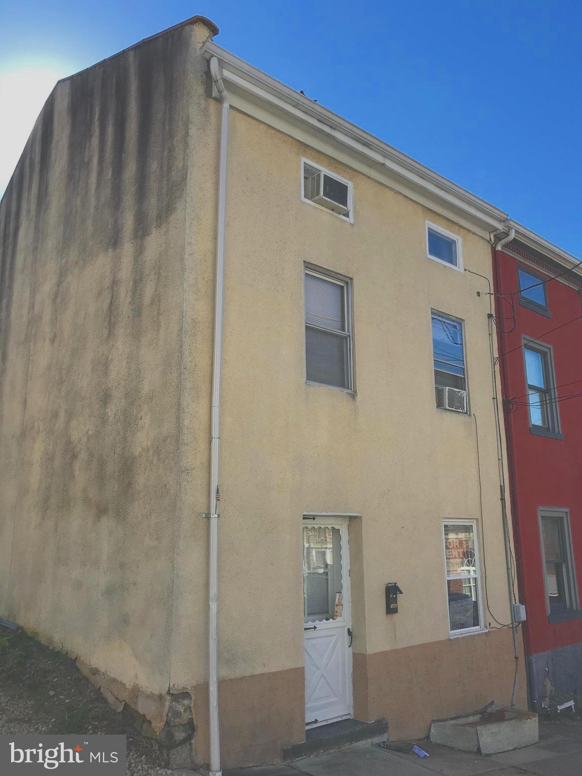 Come and see this roomy Manayunk end unit located just two blocks from Main Street, the train, Towpath, and one block to legendary Sorrentinos sandwiches. Newer paint, carpets, and zoned-remote control central air. There is a green leafy yard in the rear, and a rear storage room that's great for bikes, etc. It has an unusually large bathroom, and an open loft area on the second floor that makes a great gaming- study area.
No pets, smoking, good credit and verifiable income required. Long & Foster will do the applications.