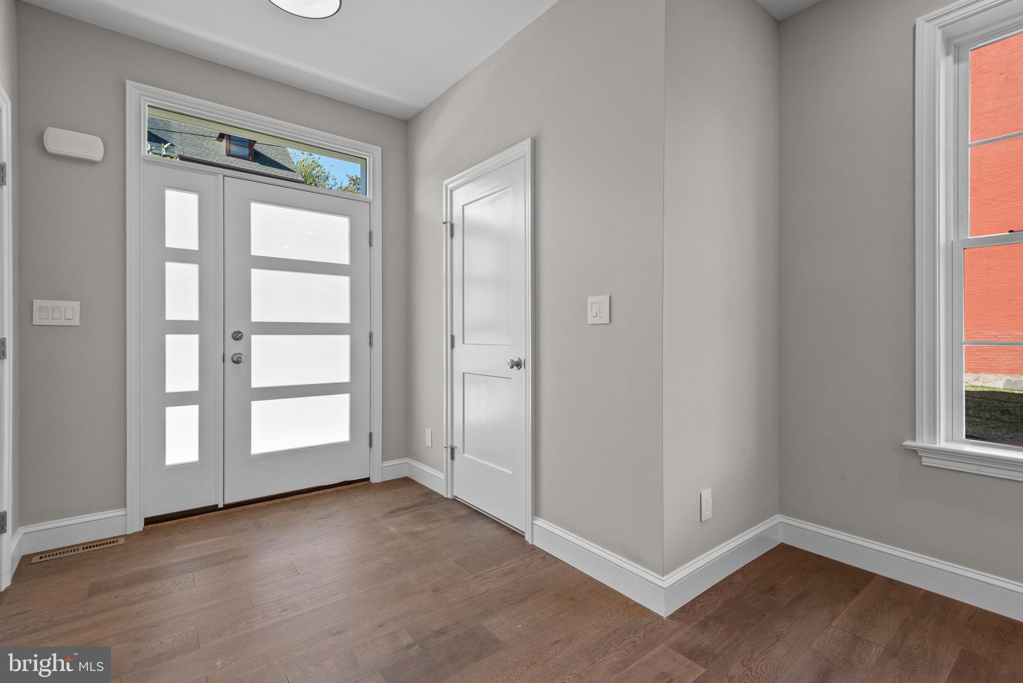 425 HILLSIDE AVE