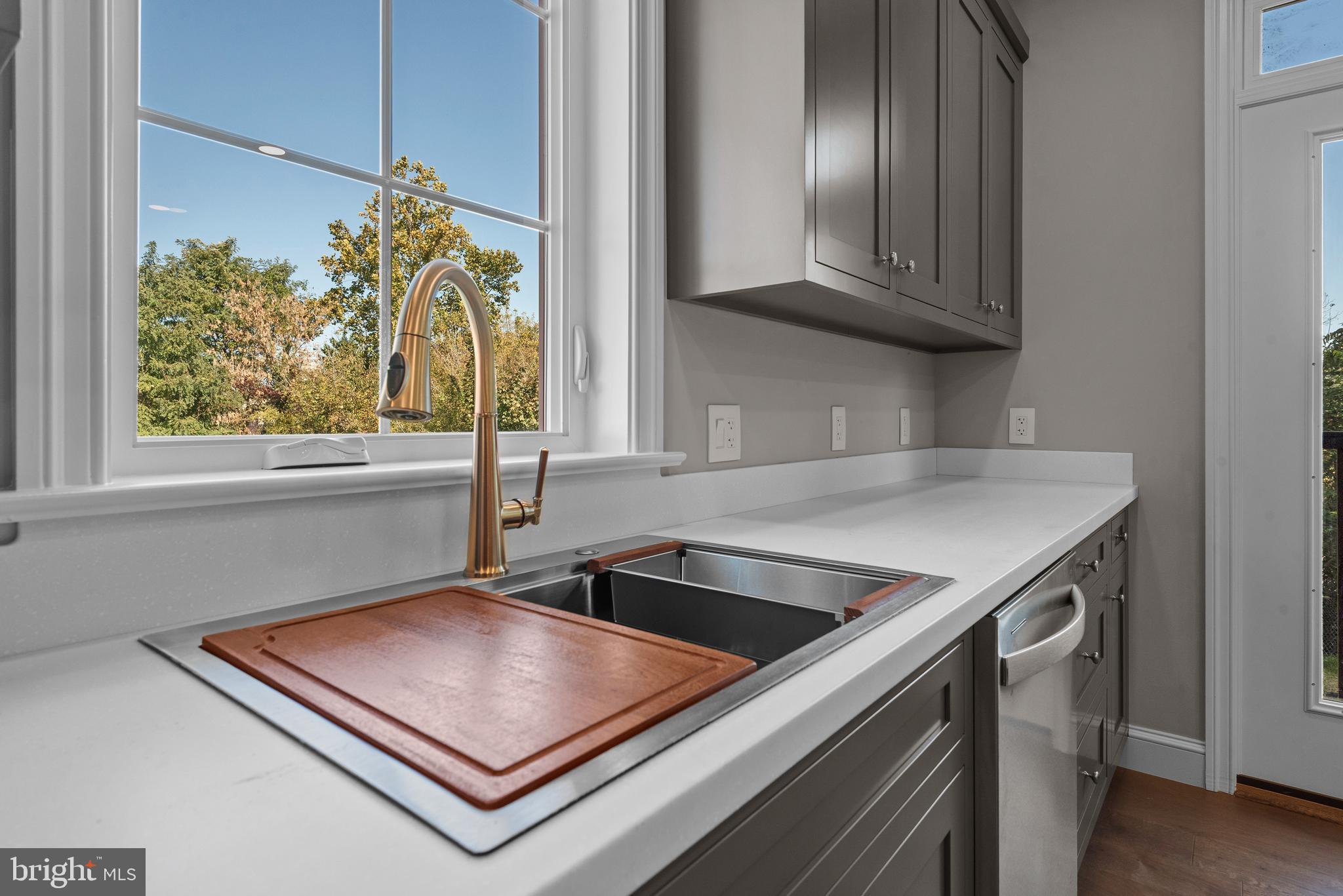 LANCASTER - Residential