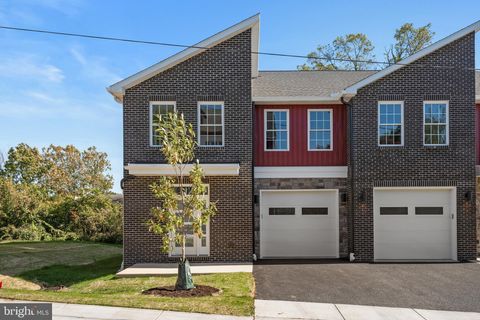Photo of 425 Hillside Ave, LANCASTER, PA 17603 (MLS # PALA2076036)