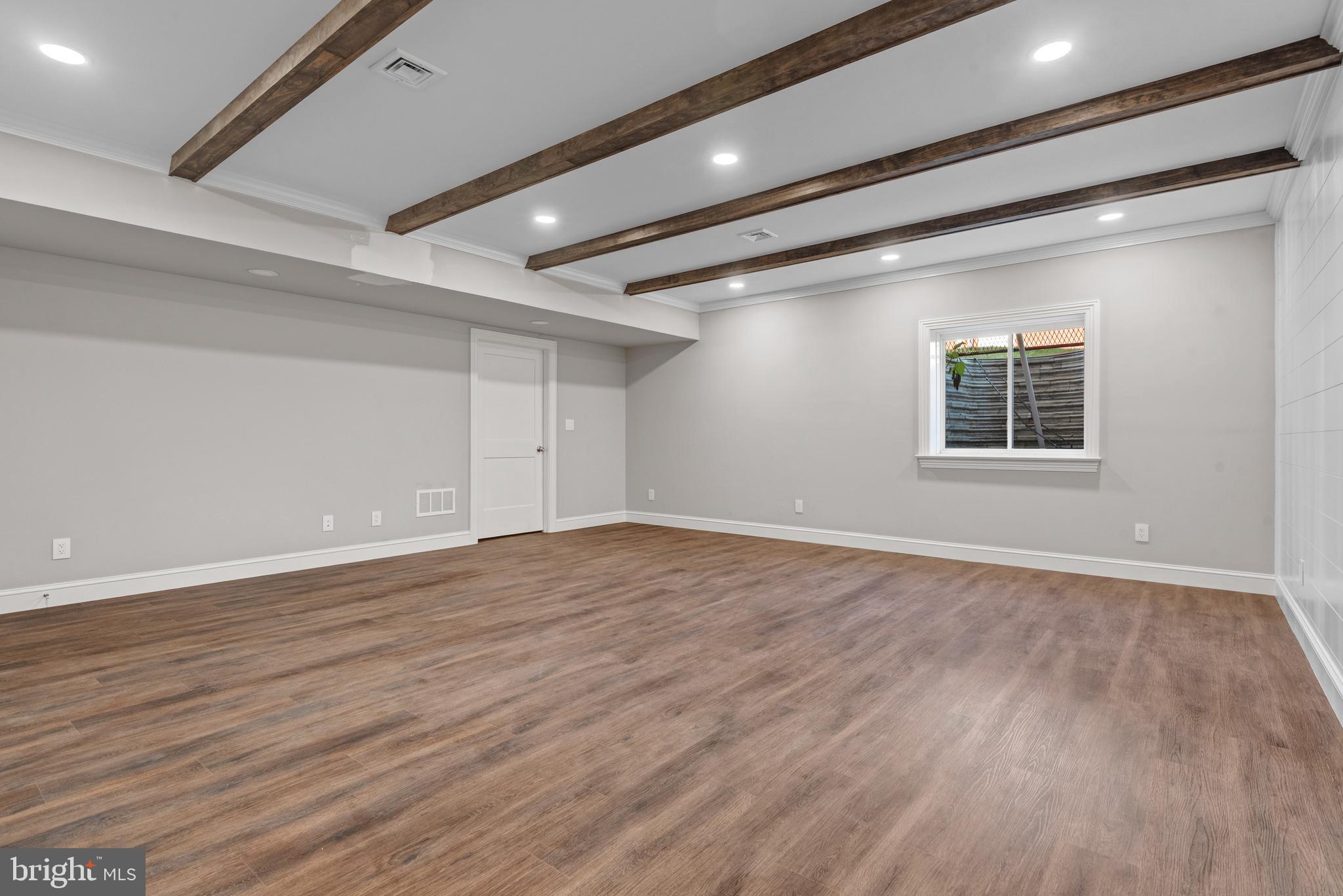 LANCASTER - Residential