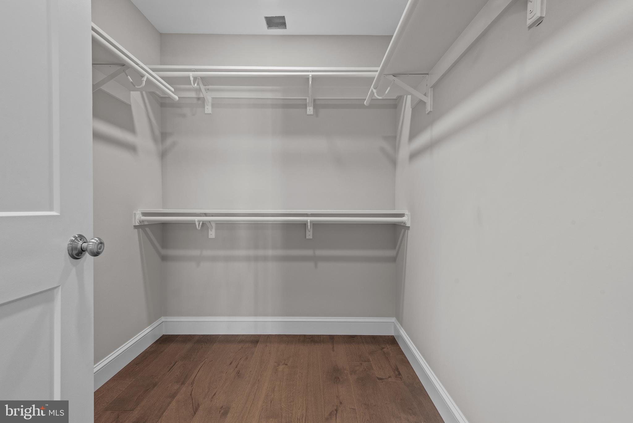 LANCASTER - Residential