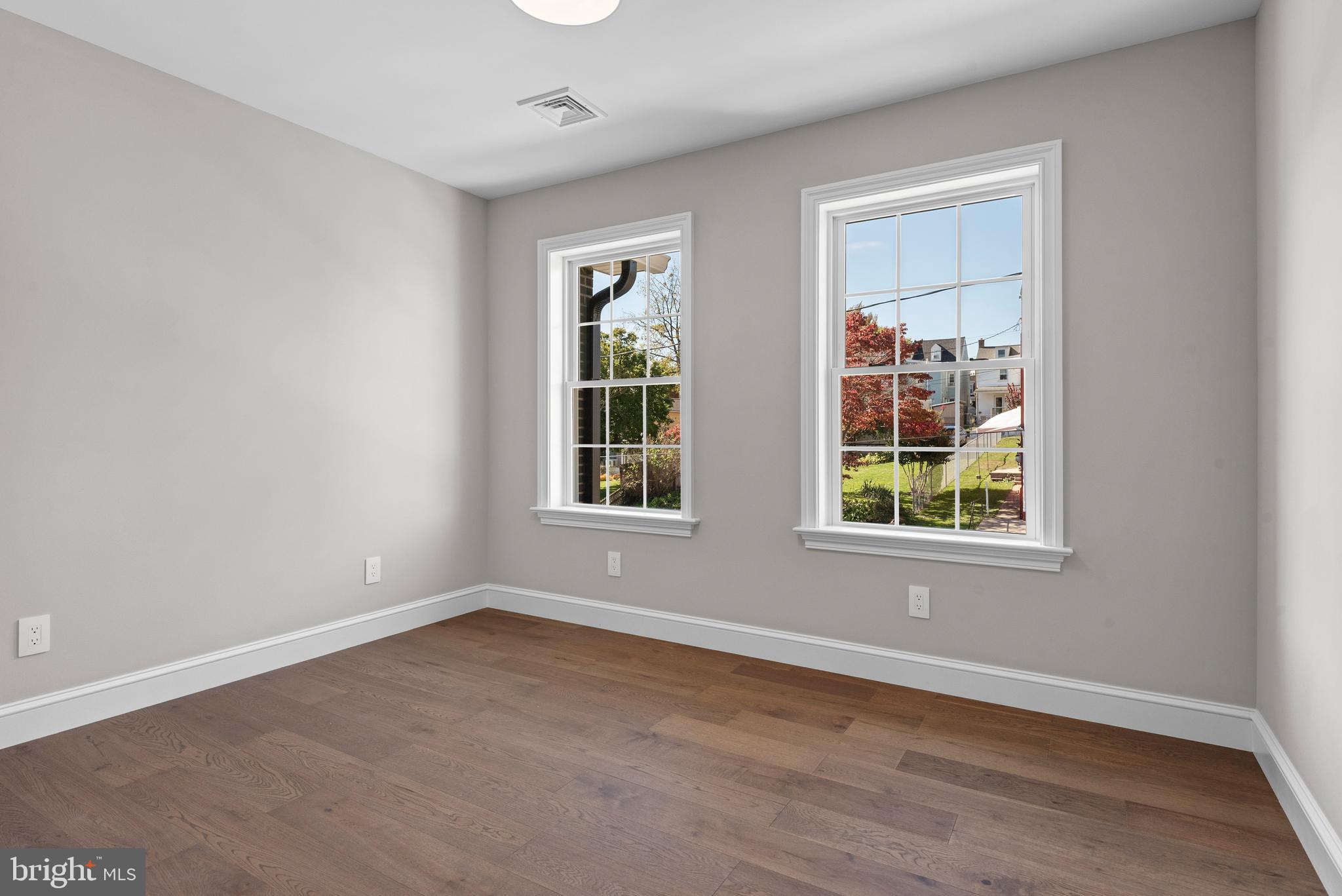 LANCASTER - Residential