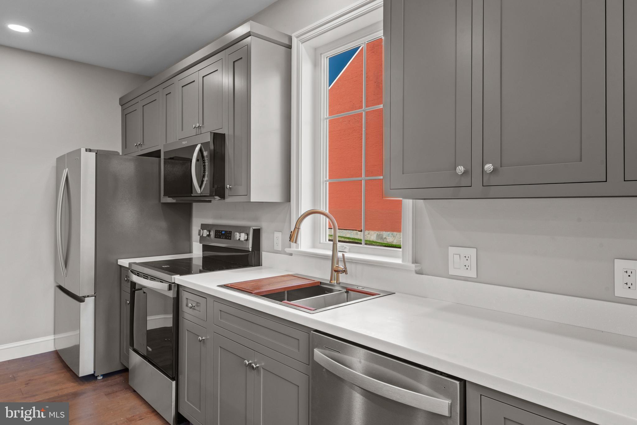 LANCASTER - Residential