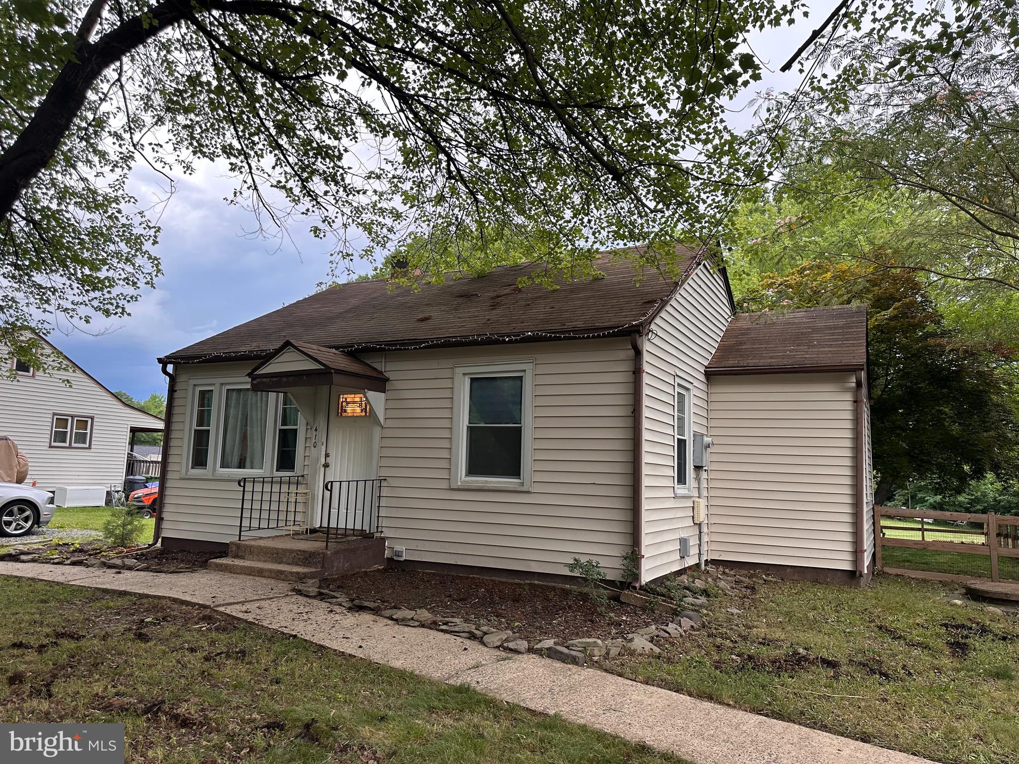 410 TRUSLOW ROAD