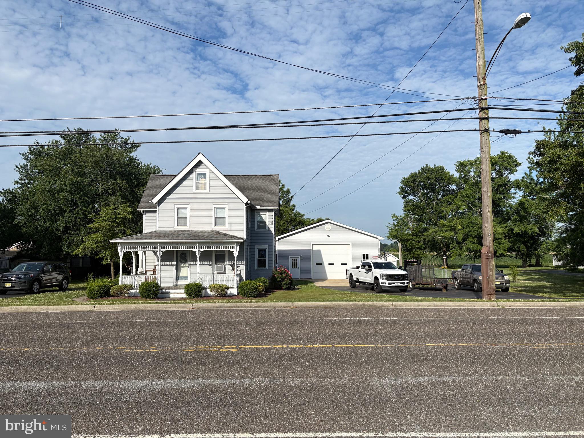 909 MAIN ST CANTON
