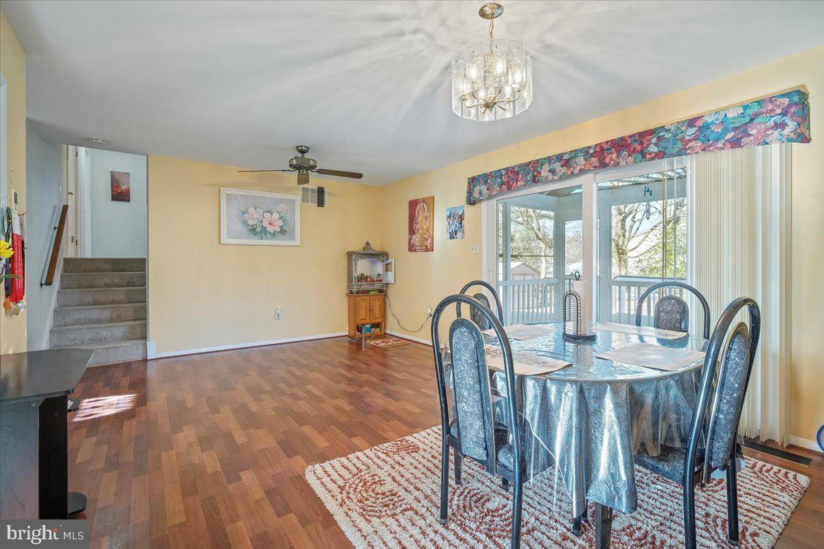 FLOWER HILL - Residential