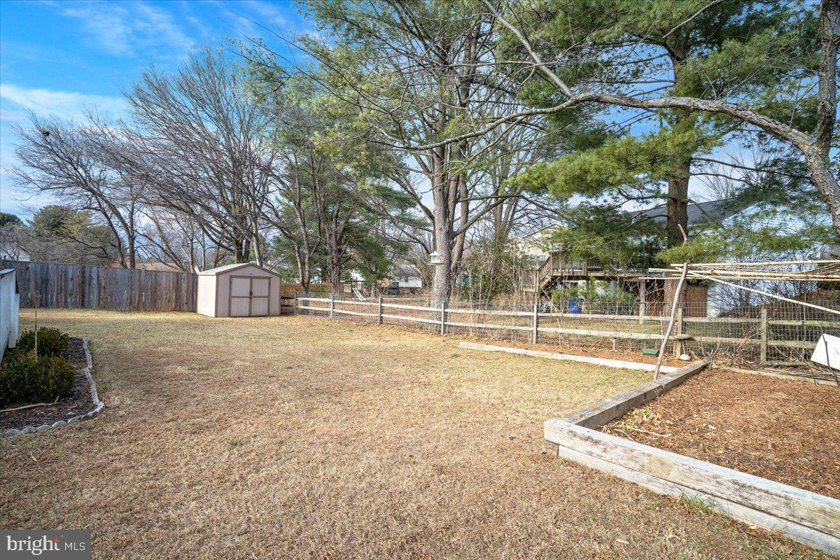 FLOWER HILL - Residential