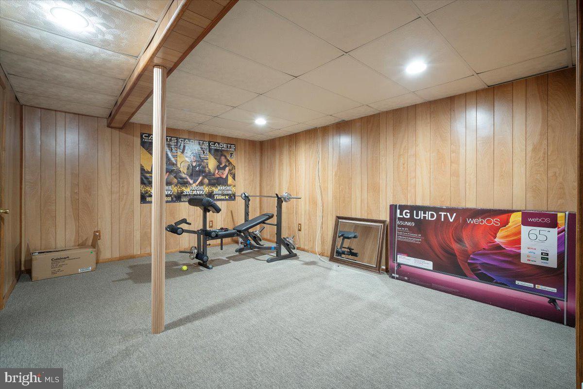 FLOWER HILL - Residential